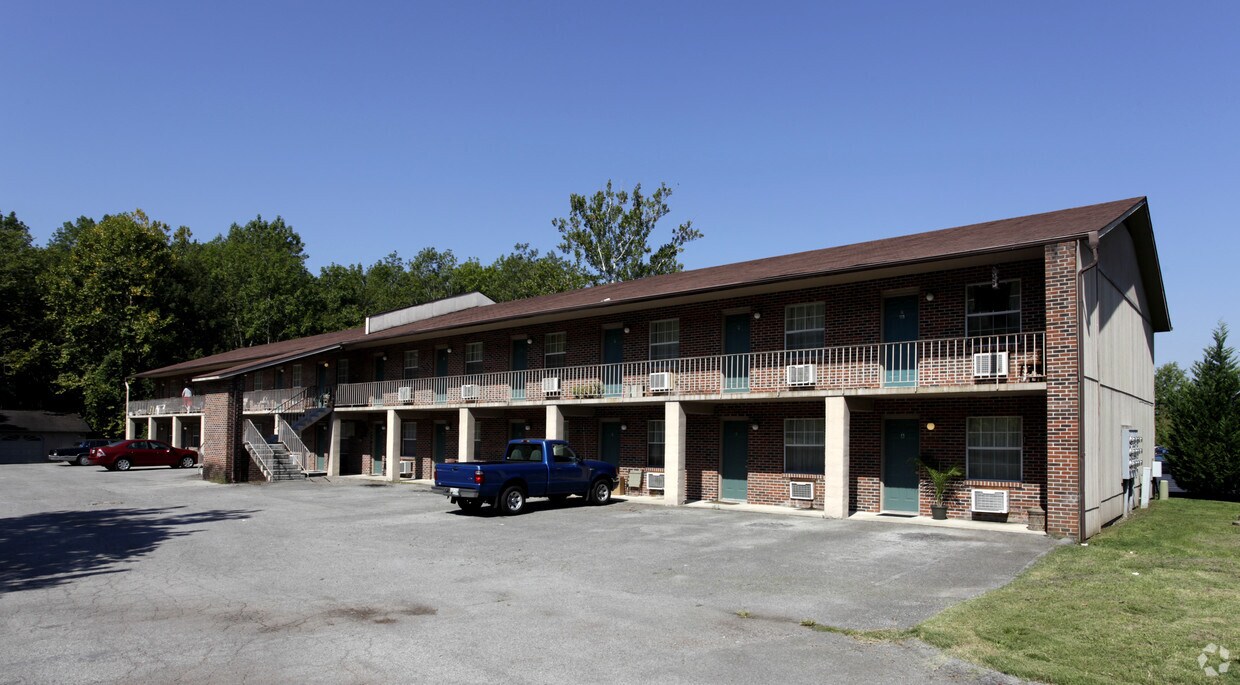 Primary Photo - 106 Inn Ln