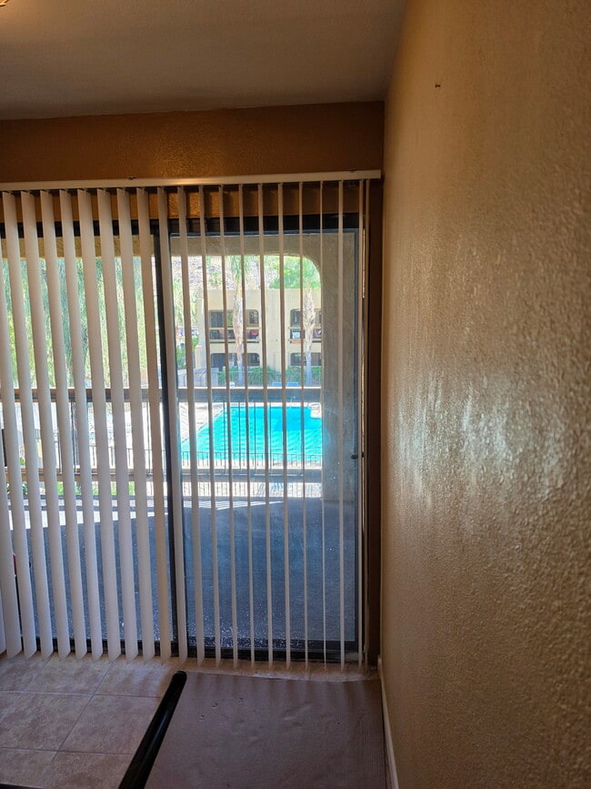 Building Photo - 5300 E Waverly Dr
