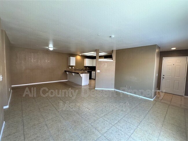 Building Photo - 13085 Mountain View Rd