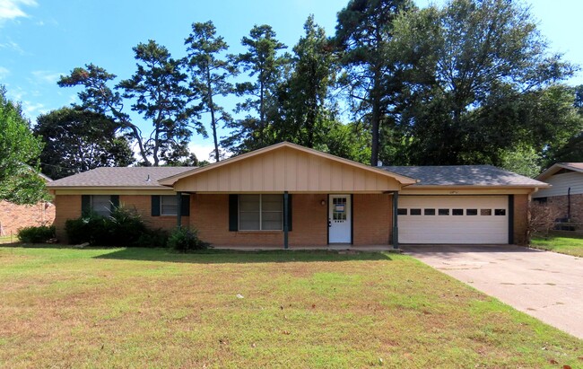 Foto del edificio - Updated 3 Bedroom, 2 Bath Home Near UT Tyler