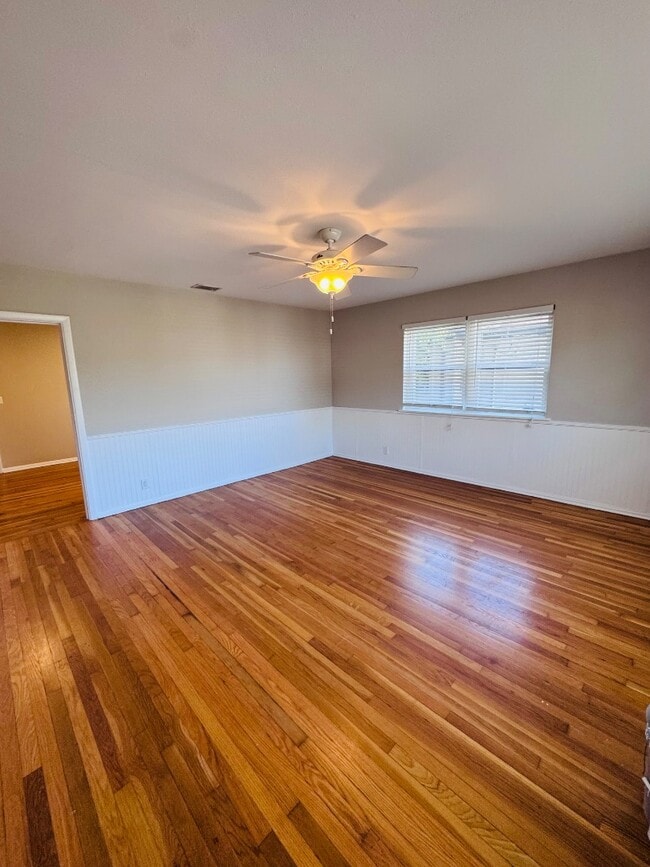 Foto del edificio - 1234 Belmont Terrace