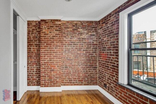 Foto del edificio - 416 E 13th St