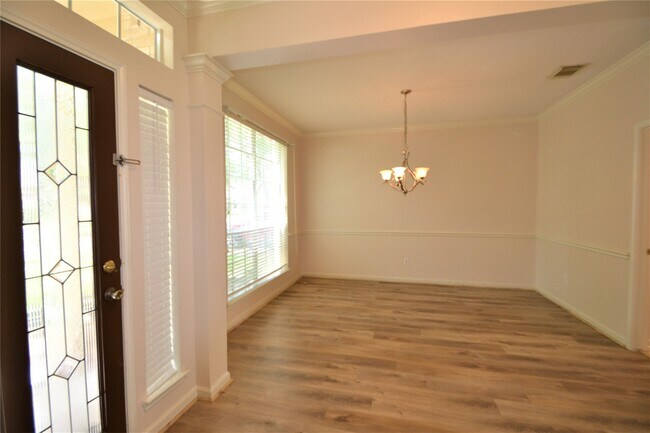 Building Photo - 5007 Bellmead Dr