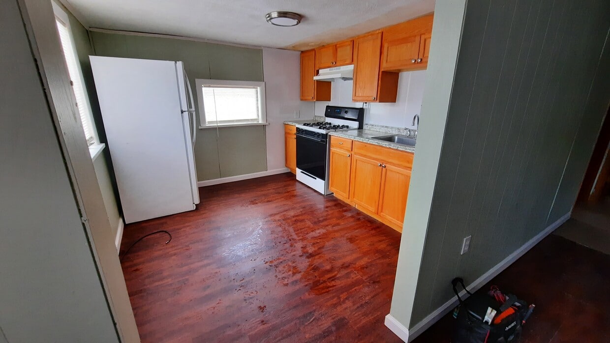 Kitchen - 237 Sunset Dr