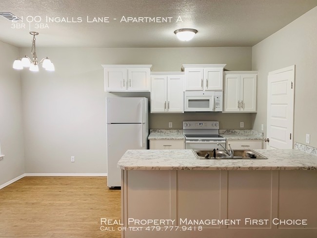 Building Photo - 2100 Ingalls Ln