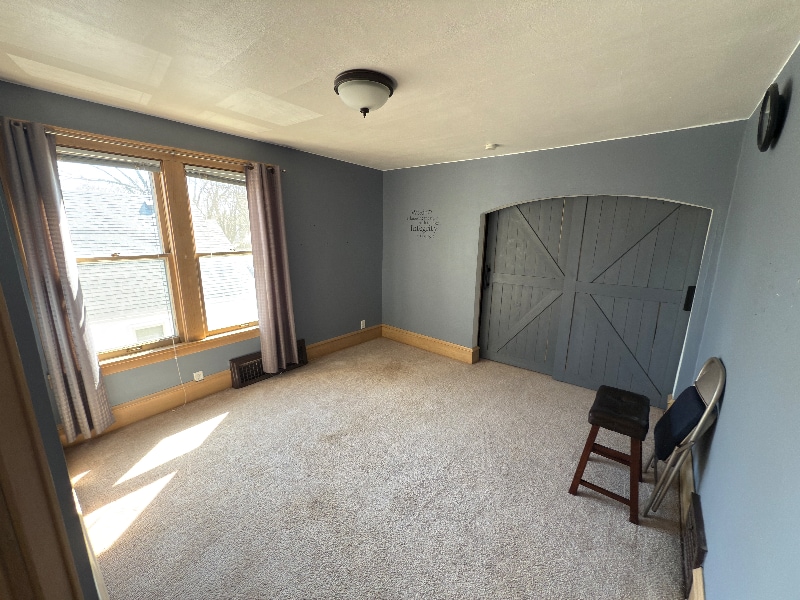 Building Photo - 114 S 74th St