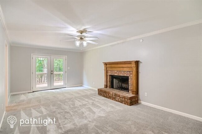 Foto del edificio - 145 Eulaya Court, Stockbridge, GA, 30281