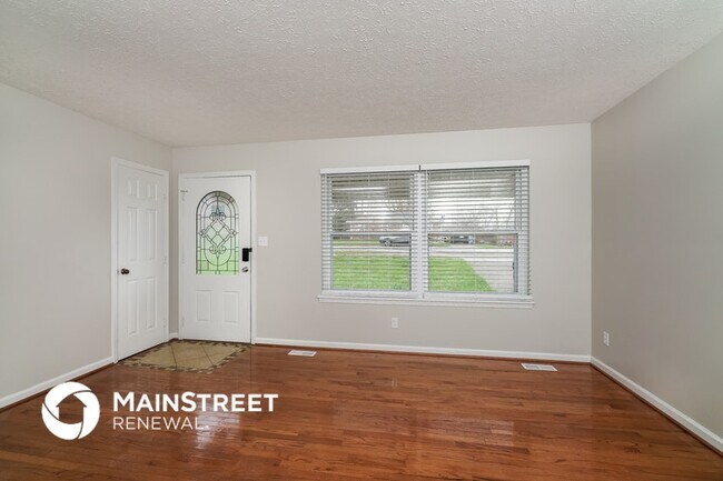 Foto del edificio - 1303 Woodcreek Dr