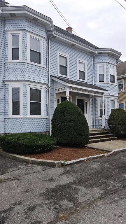 Building Photo - 14 Stearns St