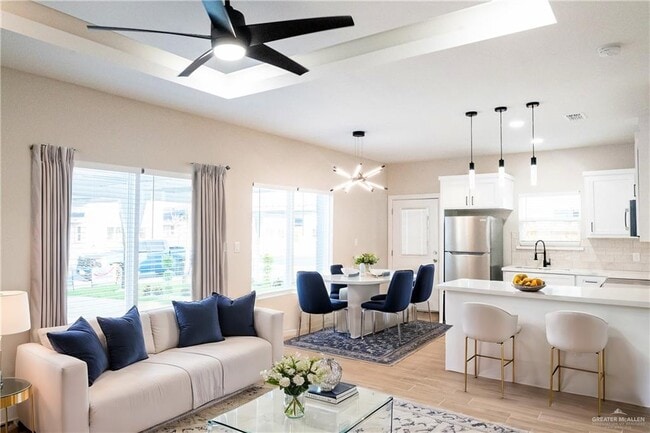 Building Photo - 19 South Dr