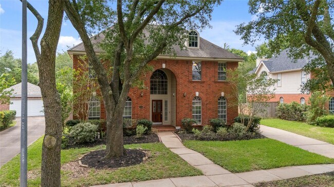 Foto del edificio - 3214 Richland Dr