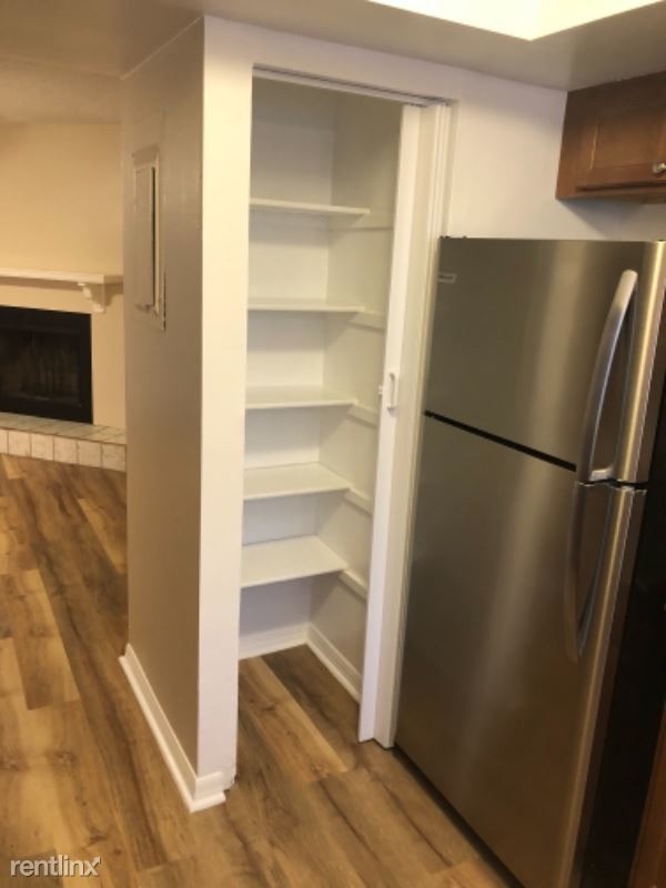 Foto del edificio - 3 br, 2 bath Condo - 409 Netherwood Cresent