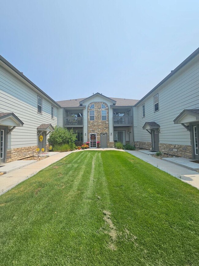 Building Photo - 10381 Cook Way