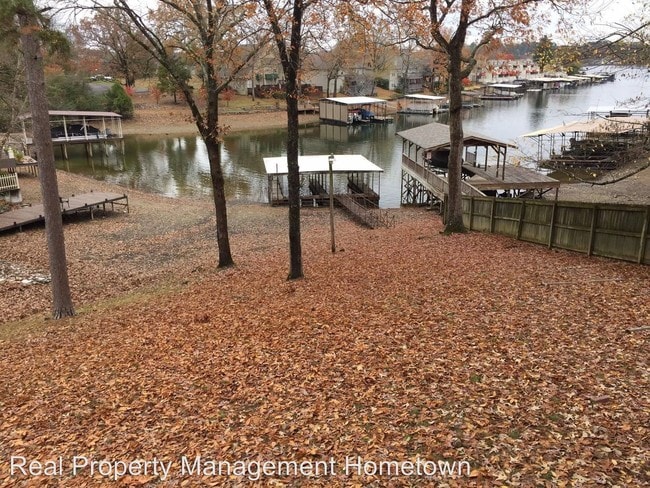 Building Photo - 602 Long Island Dr