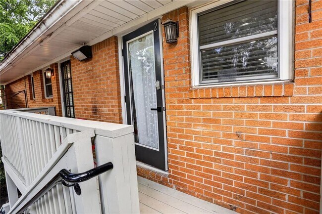 Foto del edificio - 3510 Roswell Rd NW