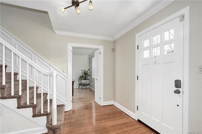Building Photo - 218 Mamaroneck Rd