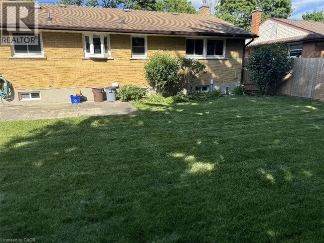 Building Photo - 23 Elkington Dr