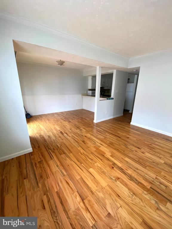 Foto del edificio - 46361 Columbus Dr