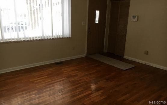 Building Photo - 32727 Tuxedo Ct