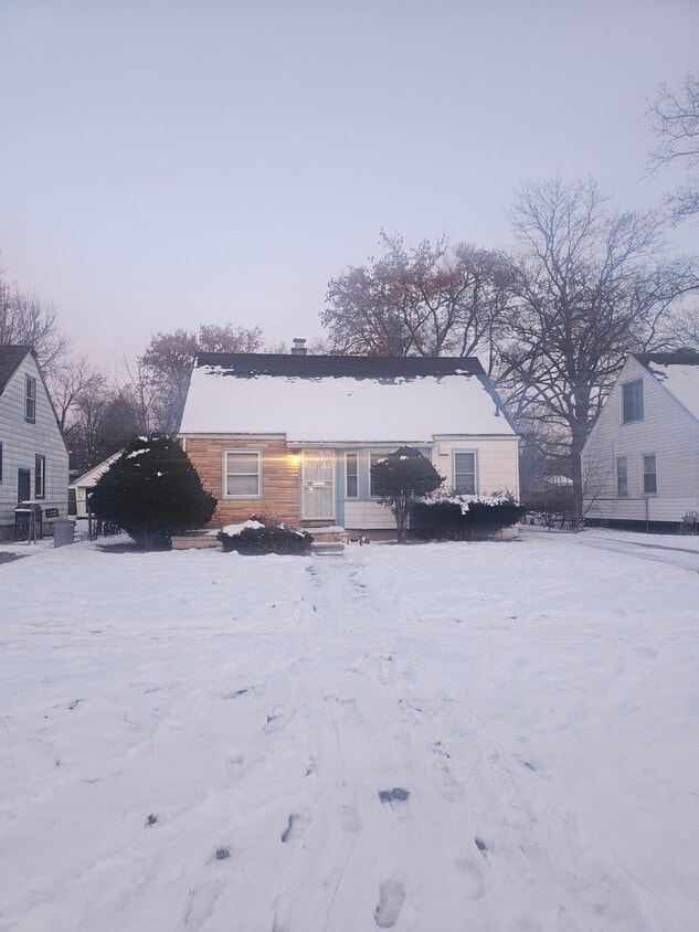 Foto principal - 17434 Winston St