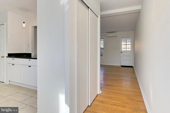 Foto del edificio - 2942 Landover St