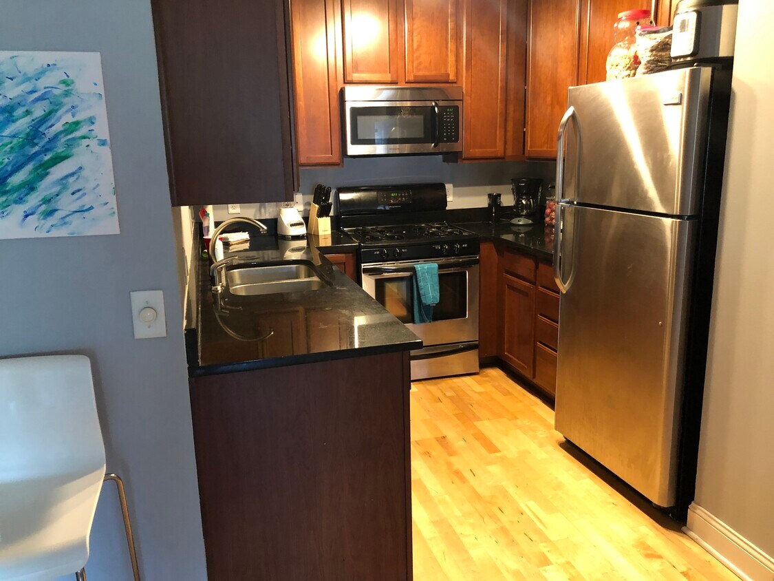 Foto principal - 3540 Hennepin Ave