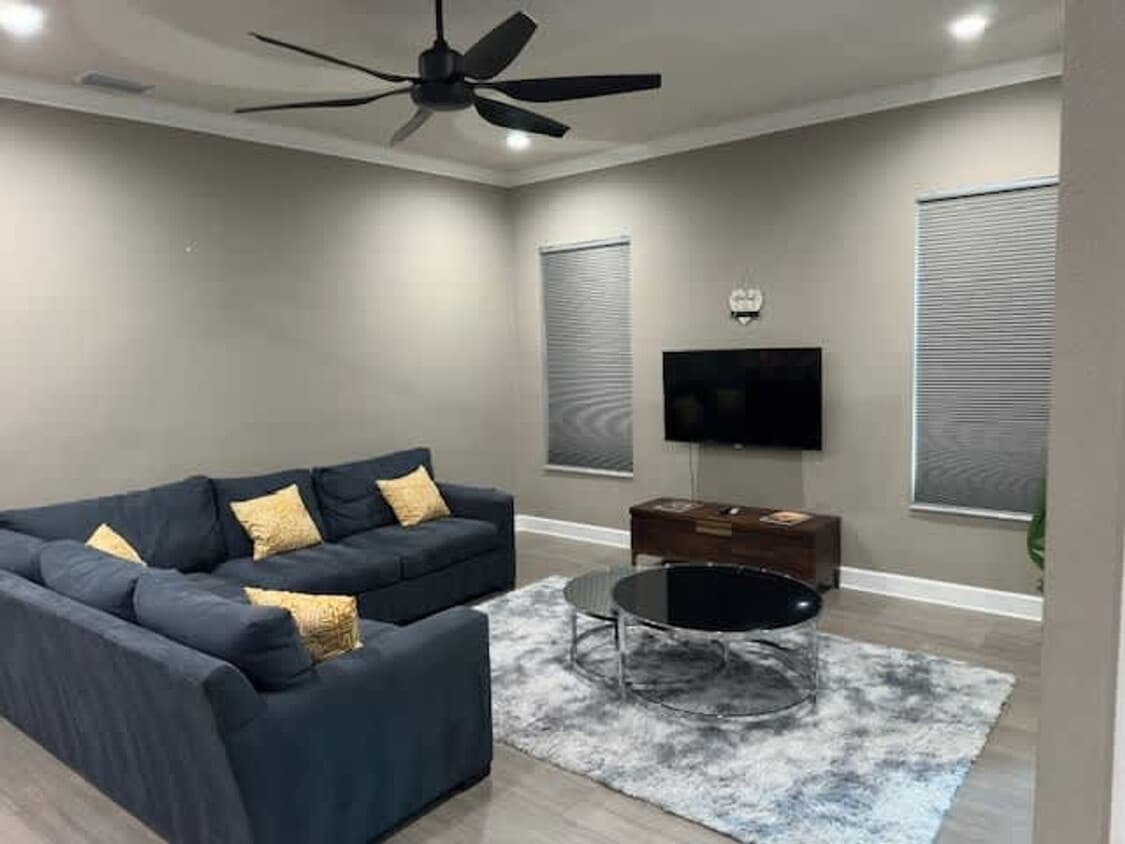 Primary Photo - 10407 Harvestime Pl