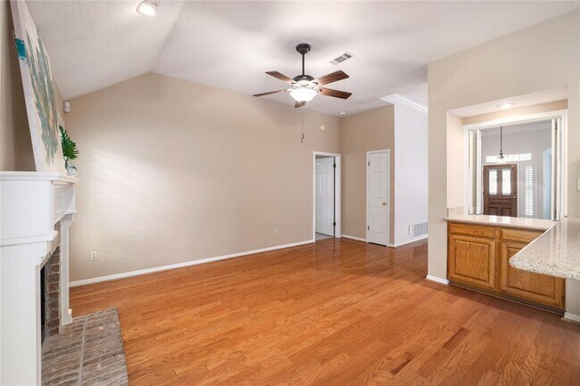 Foto del edificio - 10414 Walpole Ln