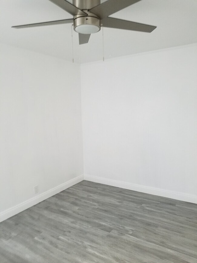 One Bedroom - 5929 S Fairfax Ave