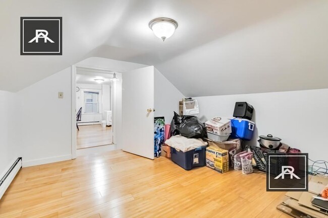 Building Photo - 4 bedroom in Cambridge MA 02139
