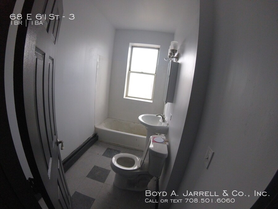 Foto principal - 68 E 61st St