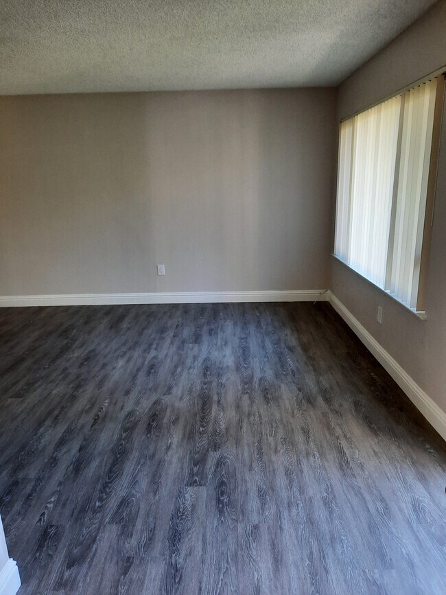 Sala de estar - Westside Village Apartments