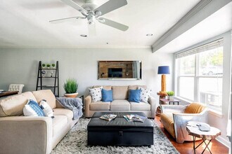 Building Photo - 125 Lea Ave