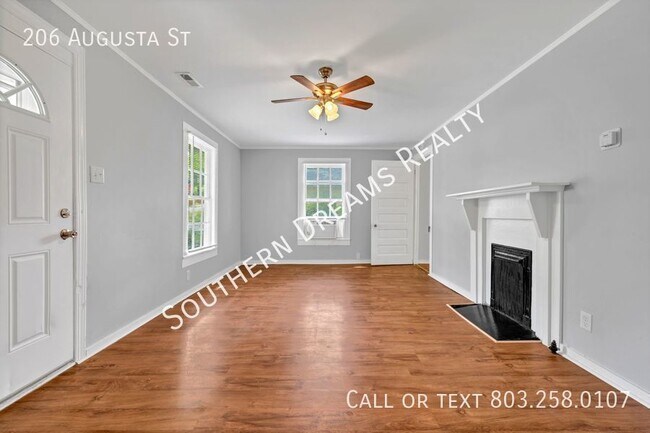 Building Photo - 206 Augusta St