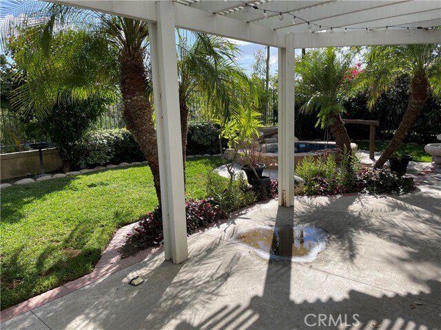 Building Photo - 44 Blanco