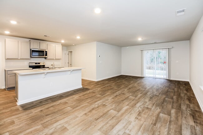 Foto del edificio - 523 Sugar Pne Dr