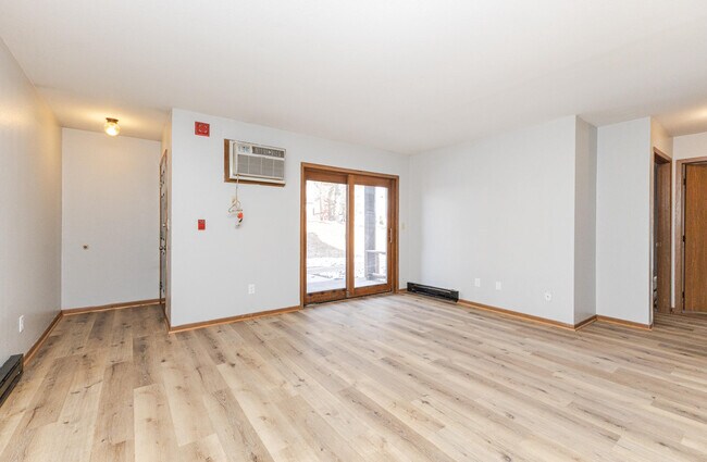 Foto del edificio - 603 Bakertown Dr