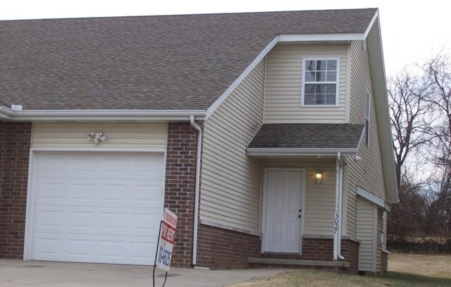 Front Porch and Garage - 3027 N Fremont Ave