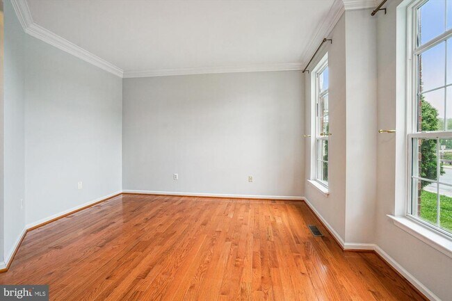 Foto del edificio - 9305 Sumner Lake Blvd