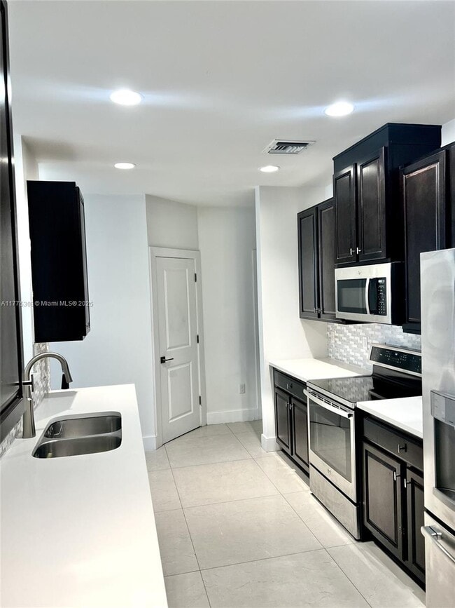 Building Photo - 4536 S Aqua Bella Ln