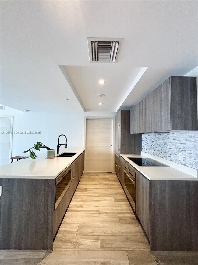 Foto del edificio - 801 S Miami Ave