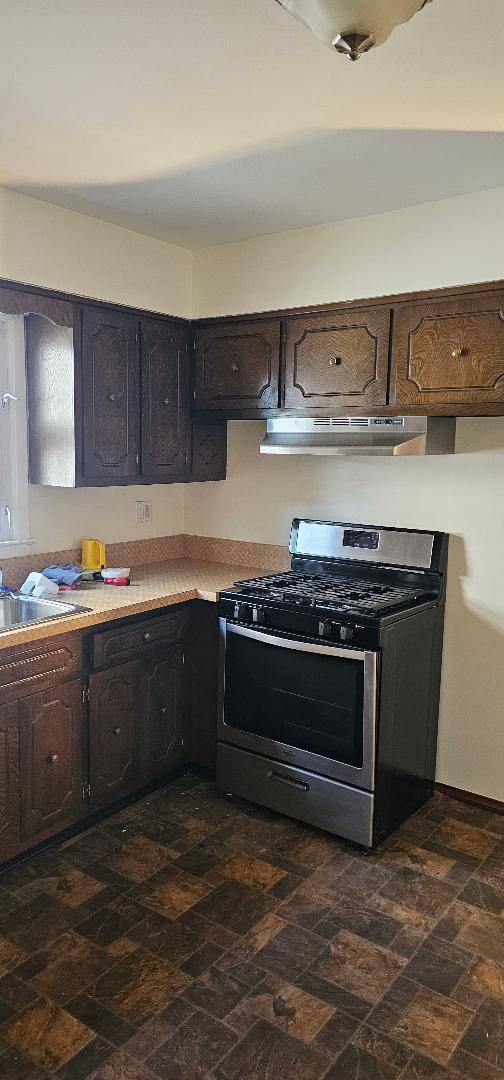 Foto del edificio - 646 Armstrong Ave