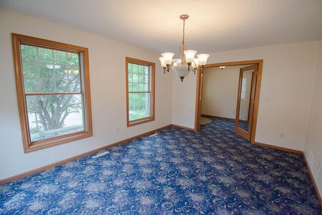 Foto del edificio - 919 Baird Ln NE