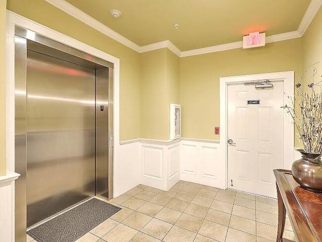 Elevator - 2244 Ashley Crossing Dr