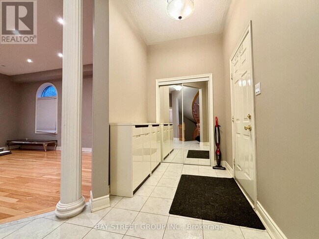 Photo du bâtiment - 69 Princeton Ave