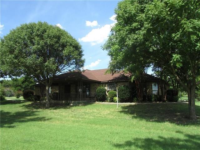 Building Photo - 204 Appaloosa St