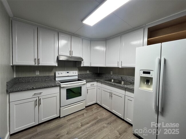 Foto del edificio - 4723 Linden St