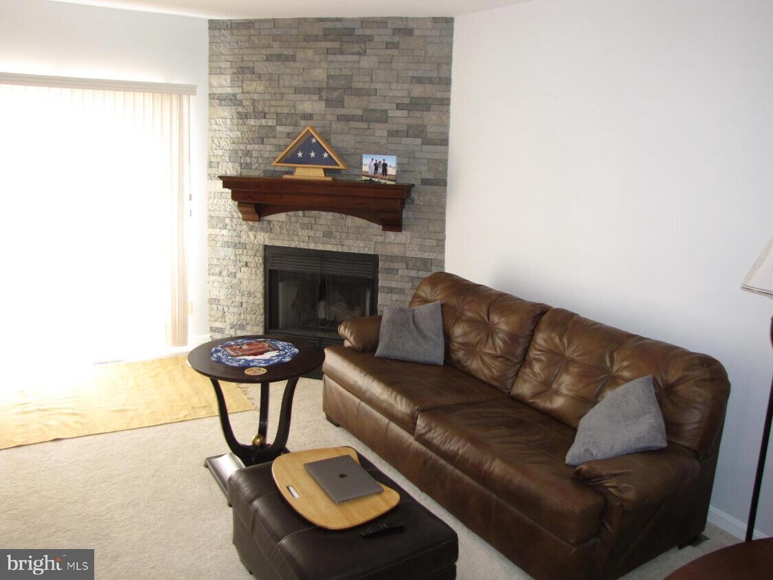 5905 St Giles Way Alexandria, VA 22315 Alquileres en Alexandria, VA