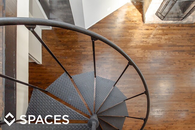 Foto del edificio - 664 W Roscoe St