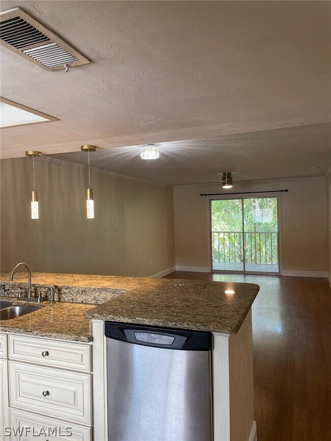 Foto del edificio - 2385 Naples Trace Cir